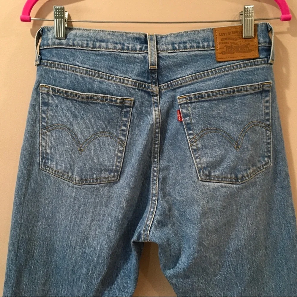 Levi's jeans Premium Womens W28 Wedgie Straight Leg Crop Denim Blue Button-fly - Picture 5 of 8